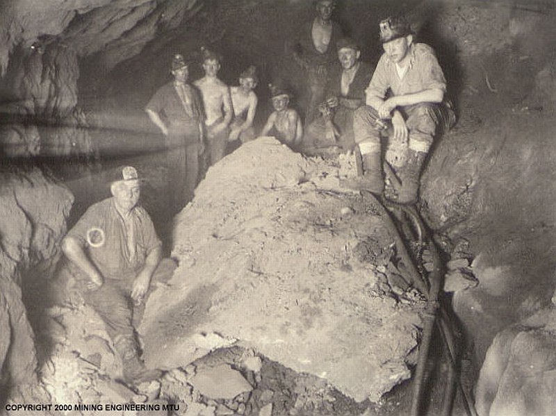 Copper Country Quincy Mine 1920's